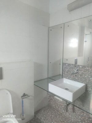 Bathroom in 3 BHK Builder Floor at DLF City Phase IV, Dlf Phase iv – for Rent