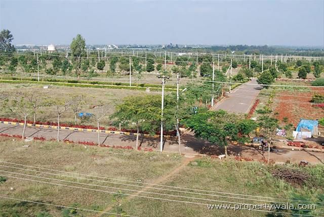 Plot For Sale in BPTP Parkland Pride