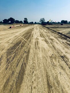 Plot For Sale in Sultanpur Road