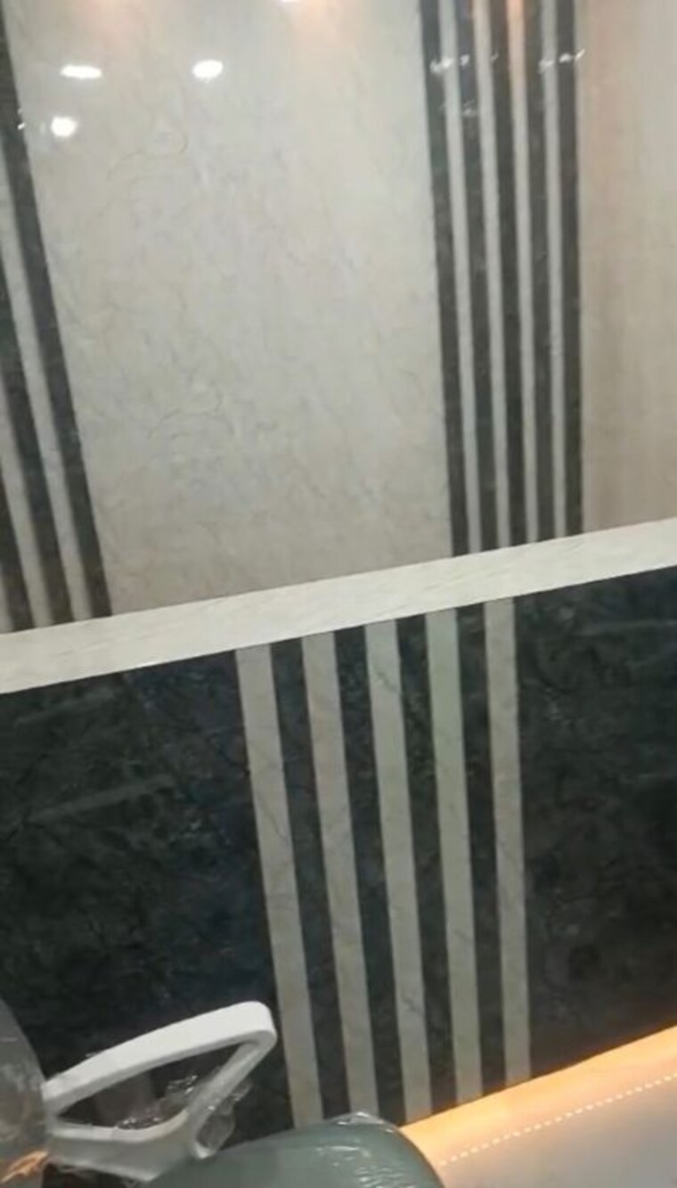 Balcony, sector v Commercial Office Space 622 Sq.Ft. In Sector V Kolkata 9990597