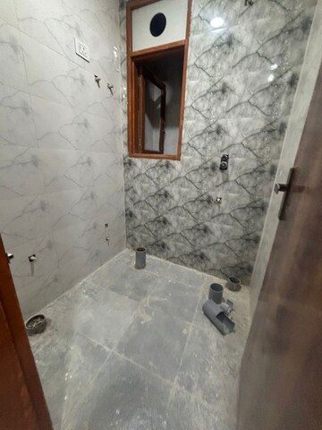 Bathroom in 1 BHK Builder Floor at Saket – for Rent
