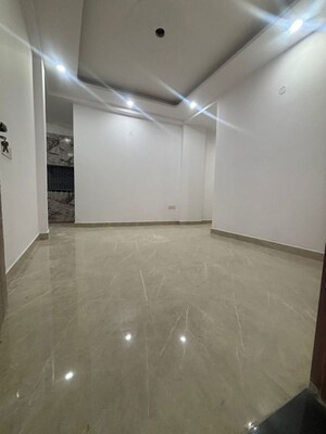 Room in 1 BHK Builder Floor at Saket – for Rent