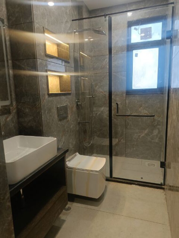 Bathroom, ss-100 4 Bedroom 2300 Sq.Ft. Builder Floor In Sector 49 Gurgaon 9990748