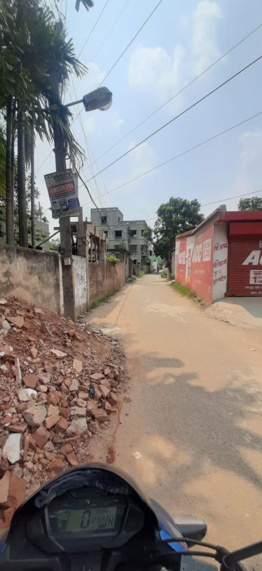 Plot For Sale in Thakuranir Chak
