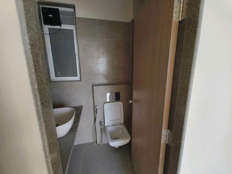Bathroom, neelyog-virat 2 Bedroom 636 Sq.Ft. Apartment In Malad East Mumbai 9990835