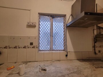 Room in 2 BHK Builder Floor at Malviya Nagar – for Rent