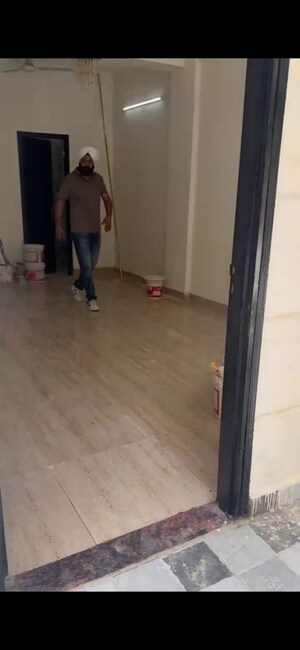 Room in 4 BHK Villa at Amrapali Ivory Heights, Amrapali Dream Valley – for Rent