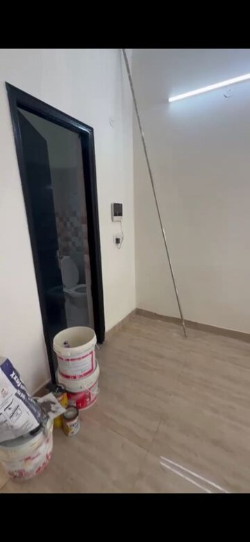 Building Lobby in 4 BHK Villa at Amrapali Ivory Heights, Amrapali Dream Valley – for Rent