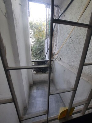 Staircase in 3 BHK Builder Floor at Malviya Nagar – for Rent