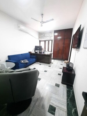 Master Bedroom in 3 BHK Builder Floor at Malviya Nagar – for Rent