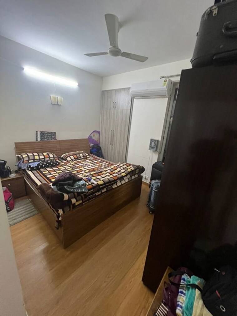 Bedroom, emaar-palm-hills 3 Bedroom 1450 Sq.Ft. Apartment In Sector 77 Gurgaon 9991093