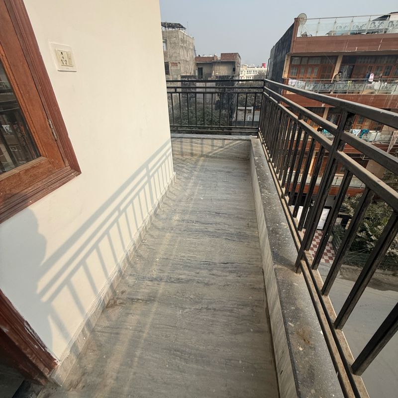 2.5 BHK Builder Floor For Rent in Sector 63A