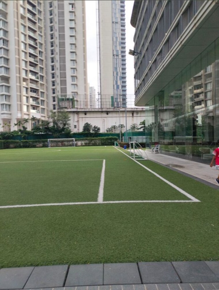 Garden, indiabulls-blu 5 Bedroom 3321 Sq.Ft. Apartment In Worli Mumbai 9991147