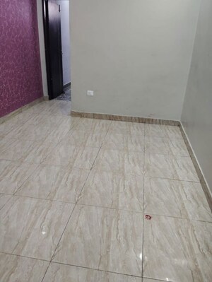 Room in 2.5 BHK Apartment at Magarpatta City – for Sale