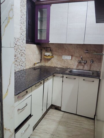 Kitchen in 2.5 BHK Apartment at Magarpatta City – for Sale