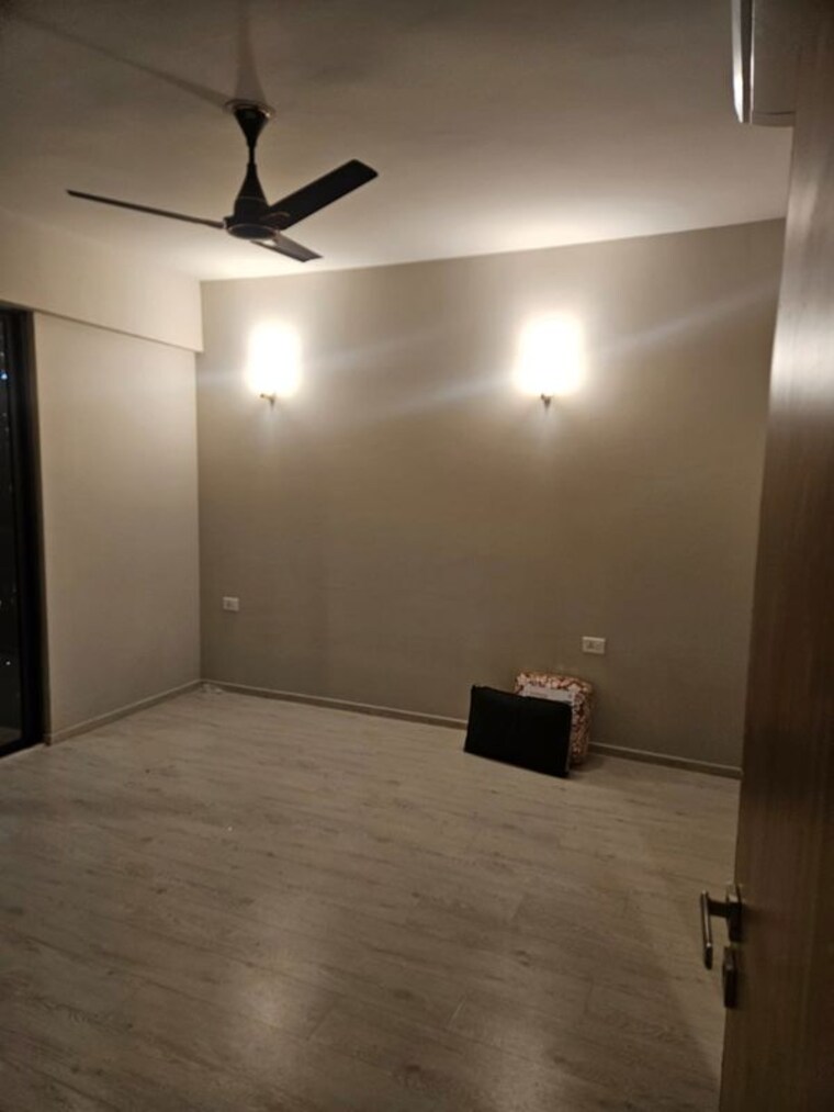 Room, m3m-sky-city 2 Bedroom 1310 Sq.Ft. Apartment In Sector 65 Gurgaon 9991225