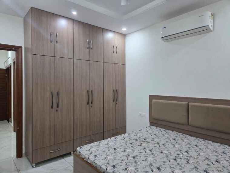 Bedroom, maya-green-lotus-saksham 3 Bedroom 1700 Sq.Ft. Apartment In International Airport Road Zirakpur 9991104