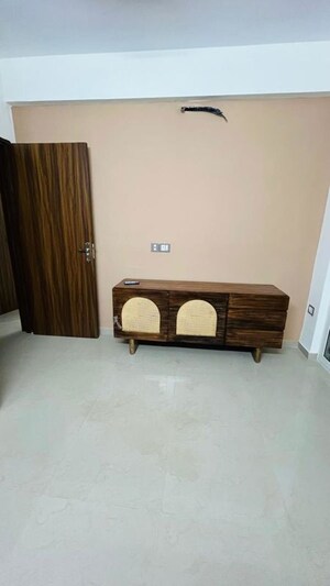 3 BHK Apartment For Rent in ROF Aalayas, Sector 102