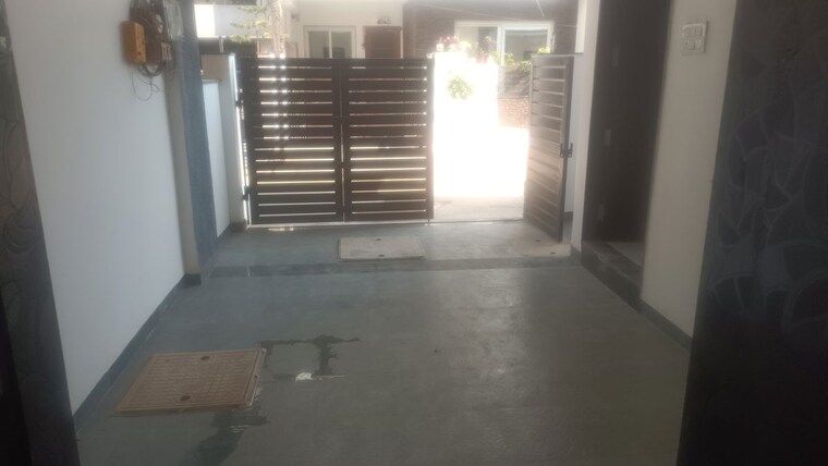 Room, magarpatta city 3 Bedroom 1200 Sq.Ft. Apartment In Magarpatta City Pune 9991312