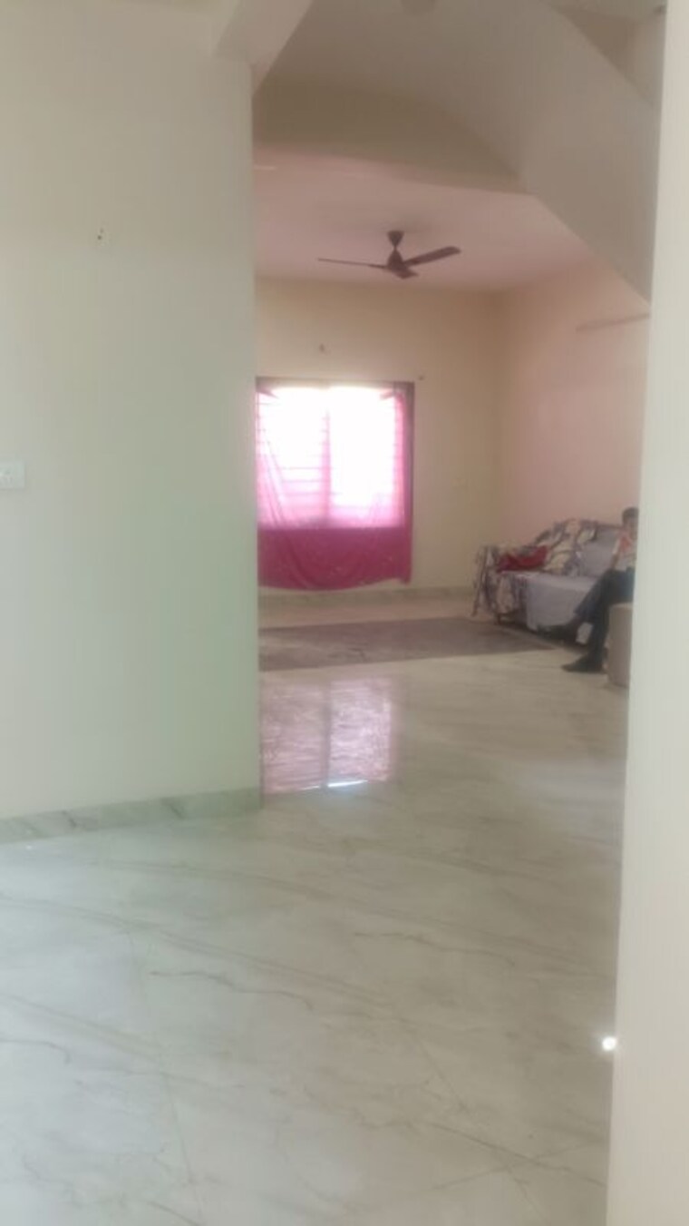 Room, magarpatta city 3 Bedroom 1200 Sq.Ft. Apartment In Magarpatta City Pune 9991312