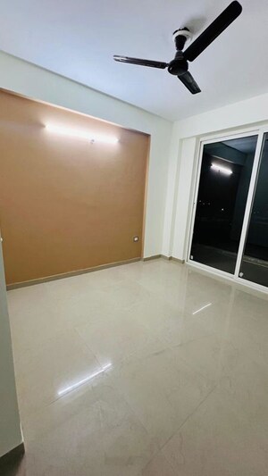 Room in 3 BHK Apartment at ROF Aalayas, Sector 102 – for Rent