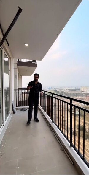 3 BHK Apartment For Rent in ROF Aalayas, Sector 102