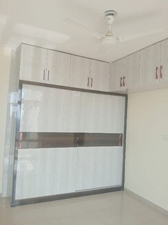 3.5 BHK + Servant Room Apartment For Rent in Omaxe R2