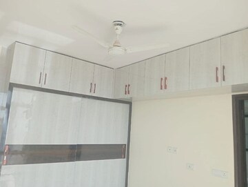 Furnished Amenities in 3.5 BHK Apartment at Omaxe R2, Gomti Nagar – for Rent