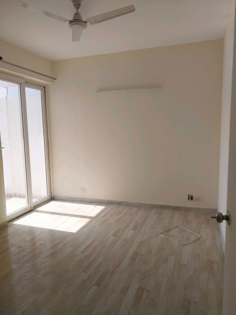 Room, chd-avenue-71 3.5 Bedroom 1485 Sq.Ft. Apartment In Sector 71 Gurgaon 9991214