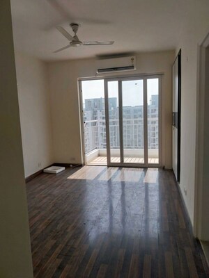 Room in 3.5 BHK Apartment at CHD Avenue 71, Sector 71 – for Rent