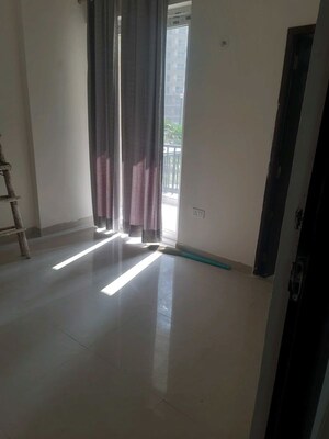 3 BHK Apartment For Rent in Amrapali Heartbeat City, Sector 107