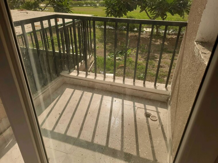 Balcony, amrapali-heartbeat-city 3 Bedroom 1735 Sq.Ft. Apartment In Sector 107 Noida 9991413