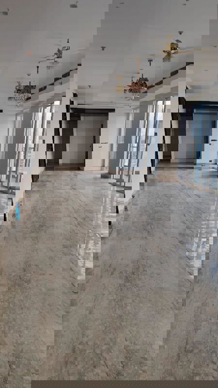 5 BHK + Pooja Room,Servant Room,Study Room 5200 Sq.Ft. Apartment in Mahindra Luminare