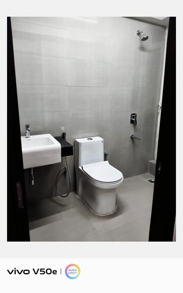 Bathroom in 2 BHK Apartment at Indiabulls One Indiabulls, Pokhran Road No Two – for Rent