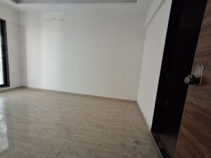 Room in 3 BHK Apartment at Ashish Swapnalok Towers, Goregaon East – for Rent