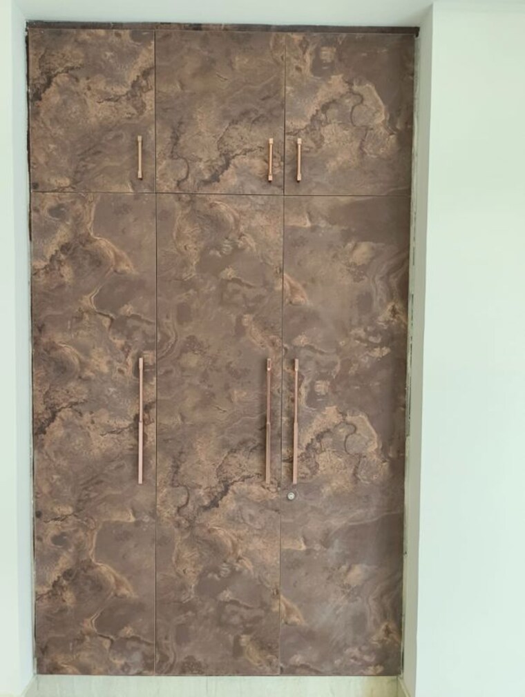 Bathroom, kingson-green-villa-phase-2 2.5 Bedroom 1300 Sq.Ft. Apartment In Panchsheel Green Greater Noida 9991640