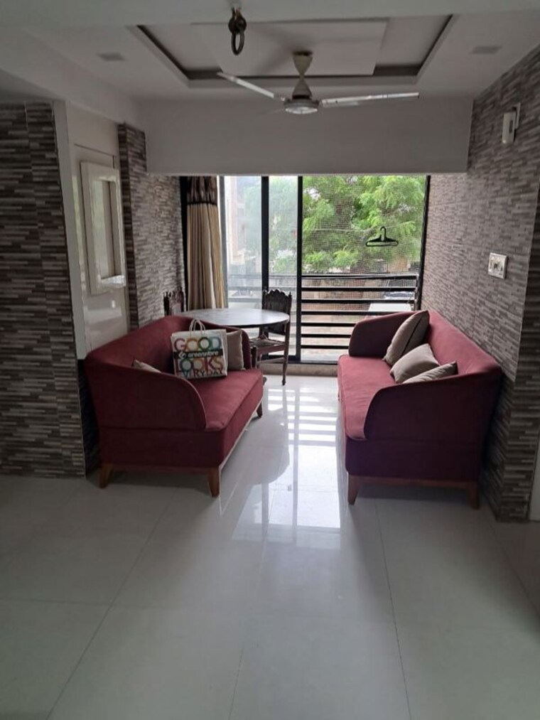 Living Room, satellite 2 Bedroom 1150 Sq.Ft. Apartment In Satellite Ahmedabad 9991702