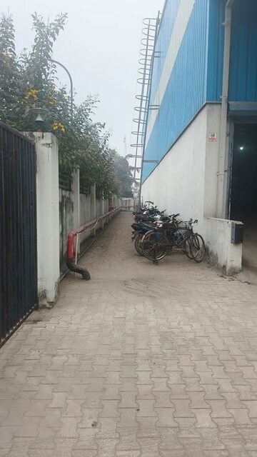 Parking in  Warehouse at Sidcul – for Rent