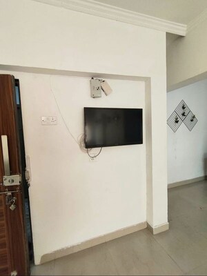 Room in 3 BHK Apartment at Royal Palms Ruby Isle Apartment, Goregaon East – for Rent