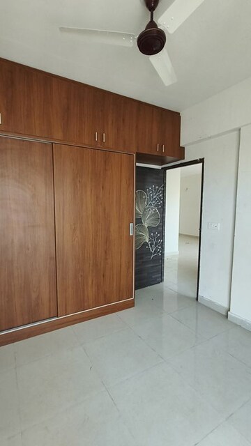 Room in 2 BHK Apartment at Signature Global Proxima Phase 2, Sector 89 – for Rent