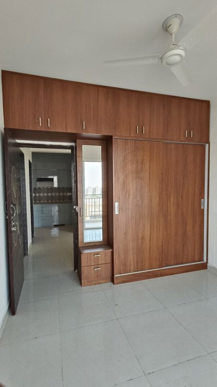 Room, signature-global-proxima-phase-2 2 Bedroom 685 Sq.Ft. Apartment In Sector 89 Gurgaon 9991966