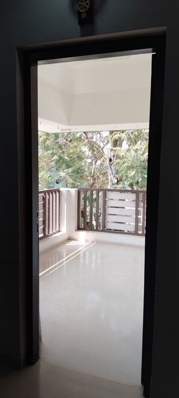 Balcony in 5 BHK Villa at Thaltej – for Sale