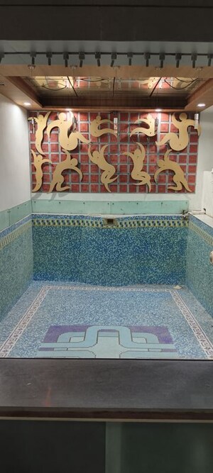 Bedroom in 5 BHK Villa at Thaltej – for Sale