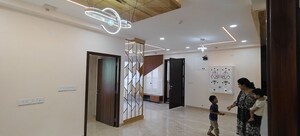 Room in 3 BHK Apartment at Aurobindo Kohinoor, Serilingampally – for Rent