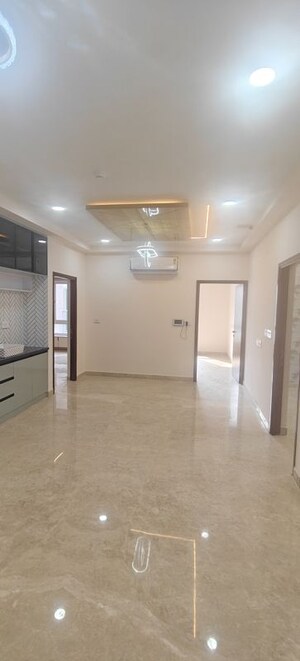 Room in 3 BHK Apartment at Aurobindo Kohinoor, Serilingampally – for Rent