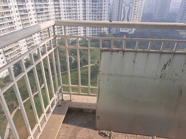 Balcony, central-park-resorts 2.5 Bedroom 1045 Sq.Ft. Apartment In Sector 48 Gurgaon 9991957