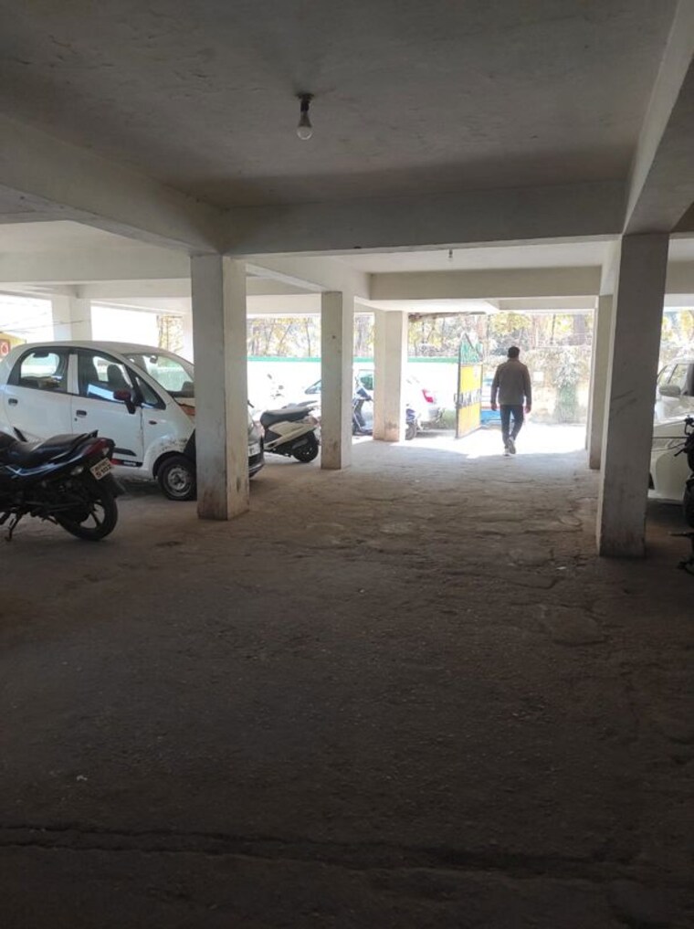  Parking, morabadi 3 Bedroom 1250 Sq.Ft. Apartment In Morabadi Ranchi 9992383