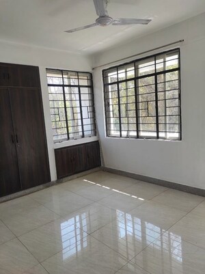 Room in 3 BHK Apartment at Morabadi – for Sale