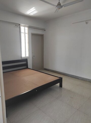 Room in 3 BHK Apartment at Morabadi – for Sale