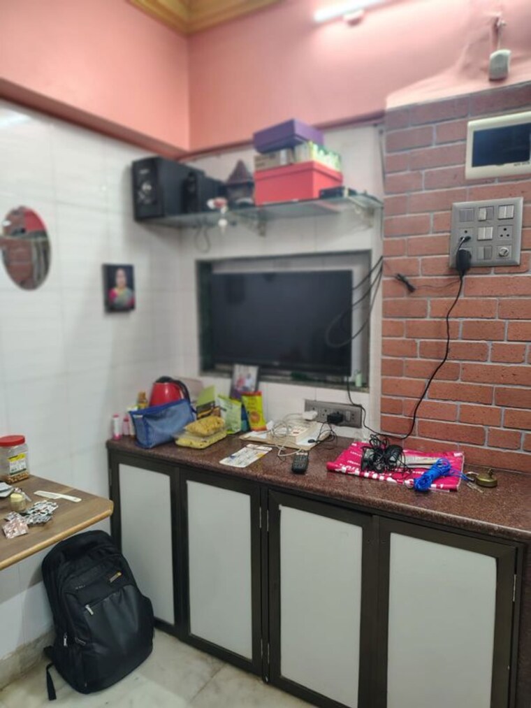 Kitchen, lower parel west 1 RK 267 Sq.Ft. Apartment In Lower Parel West Mumbai 9992356